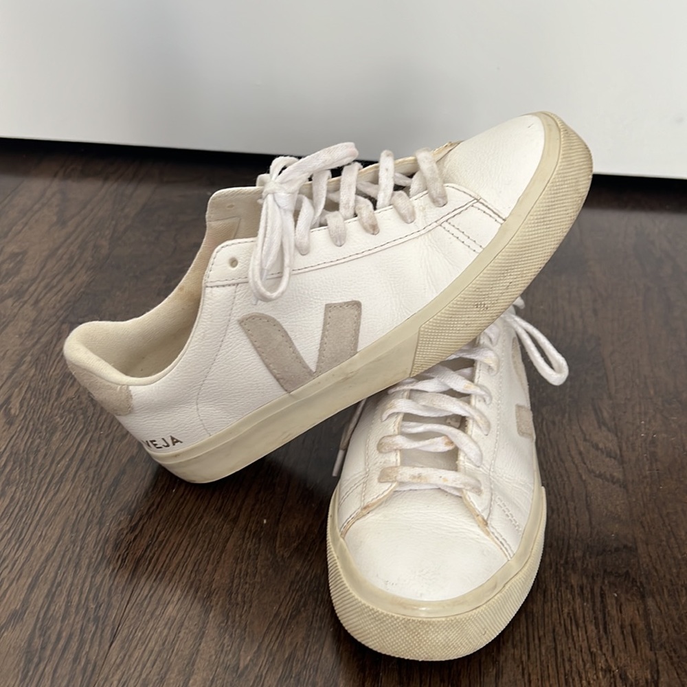 Veja Sneaker Shoe White + Grey